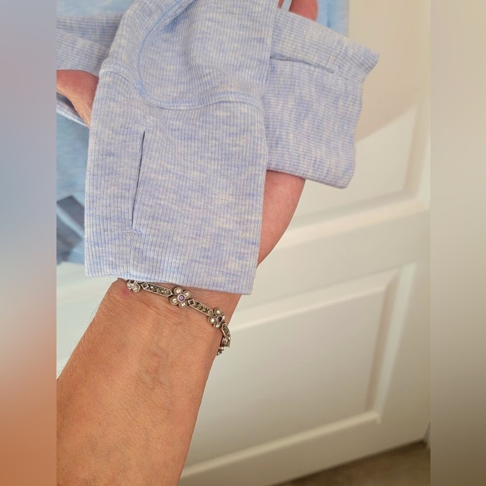 Lululemon Loved and Lifted Long Sleeve•Open Back-Heather Daydream•LIKE NEW•6 - Picture 8 of 15